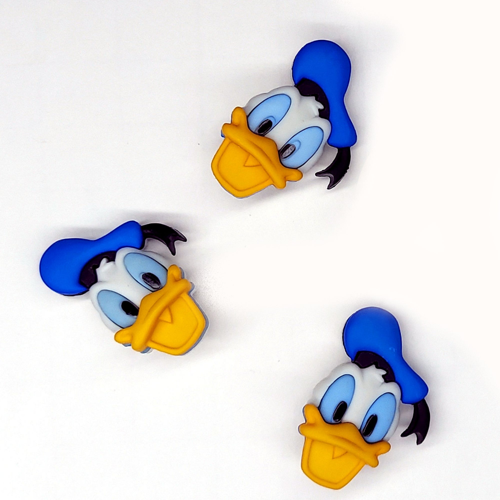 Disney Dress It Up Collection 1" Donald Duck Heads by Jessie James Buttons - Pkg. of 3